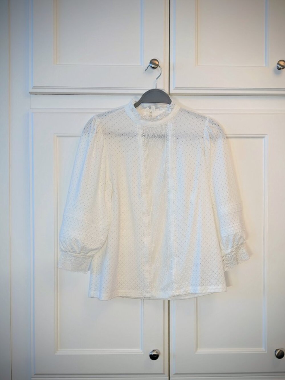 Reitmans White Lace Top